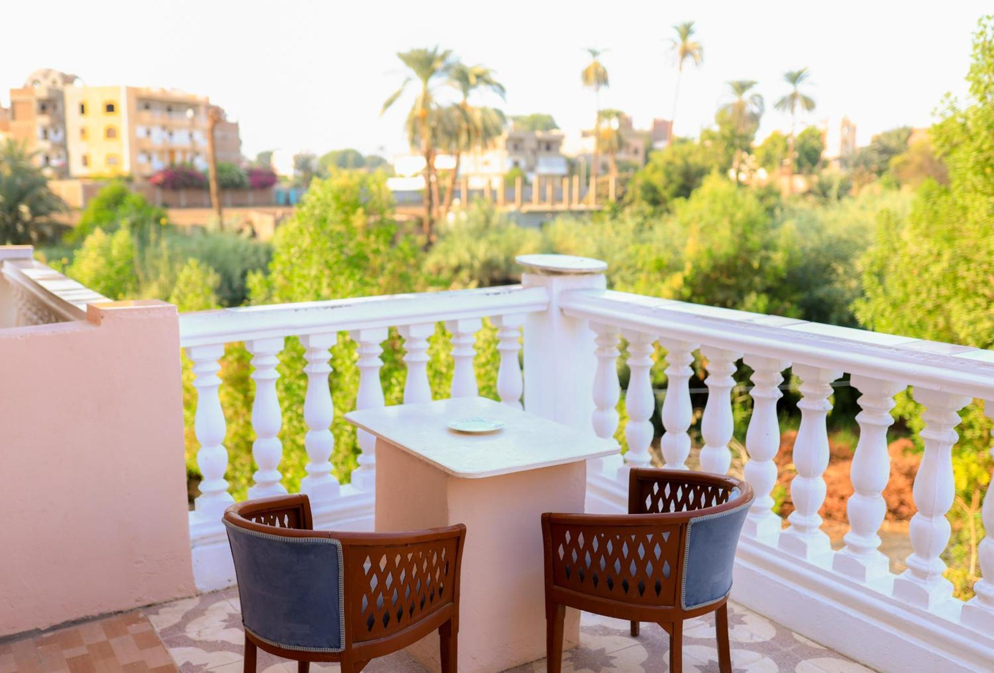 Апартаменты Luxor Nile View Flats Экстерьер фото