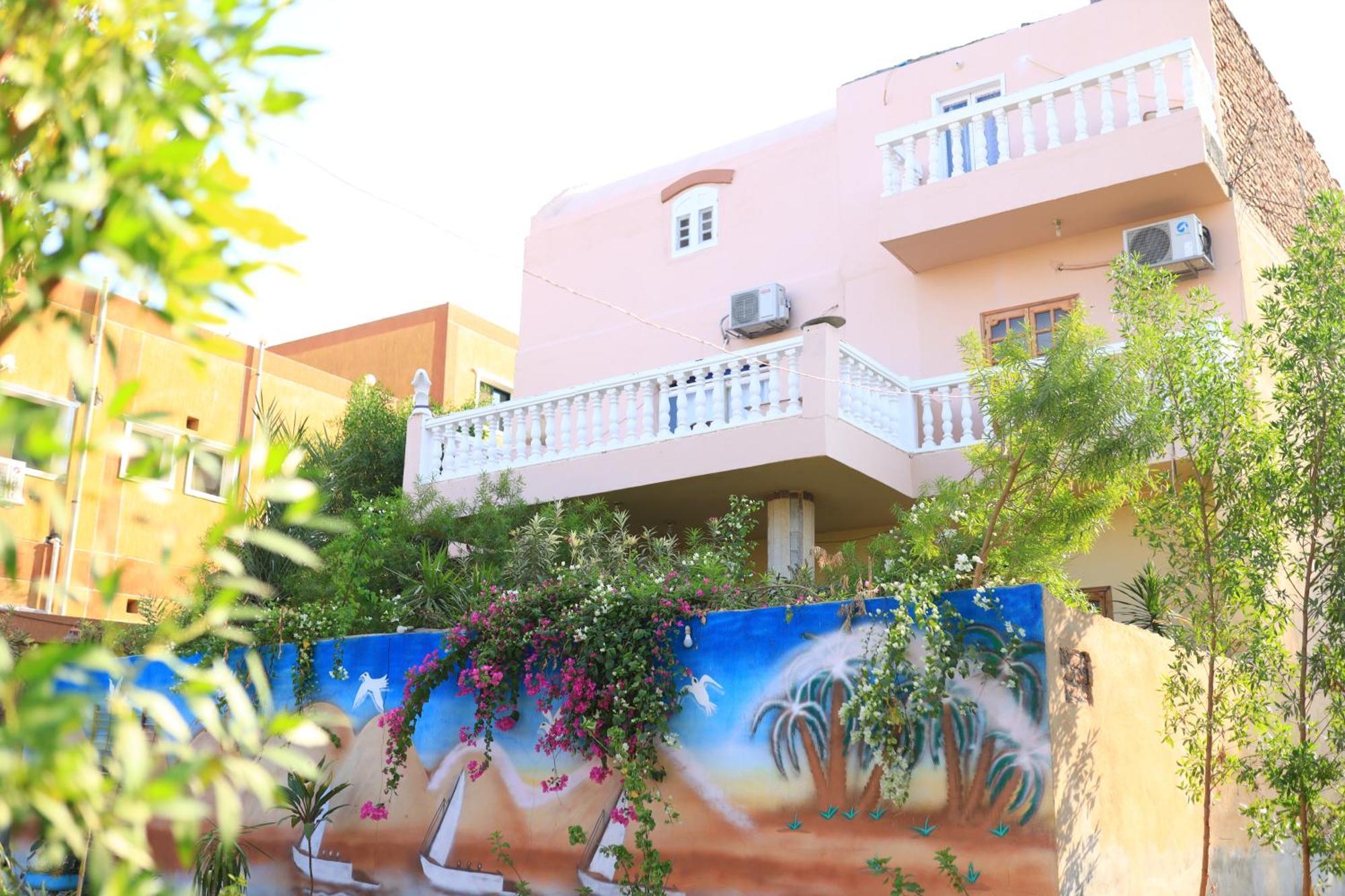 Апартаменты Luxor Nile View Flats Экстерьер фото